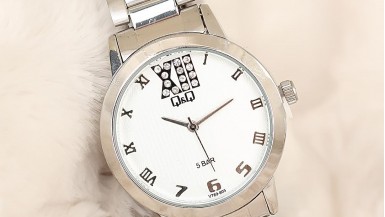 Metal Kordonlu Bayan Saati